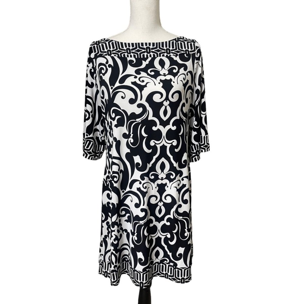 Graphic Candies scoop neck dress printed black and white